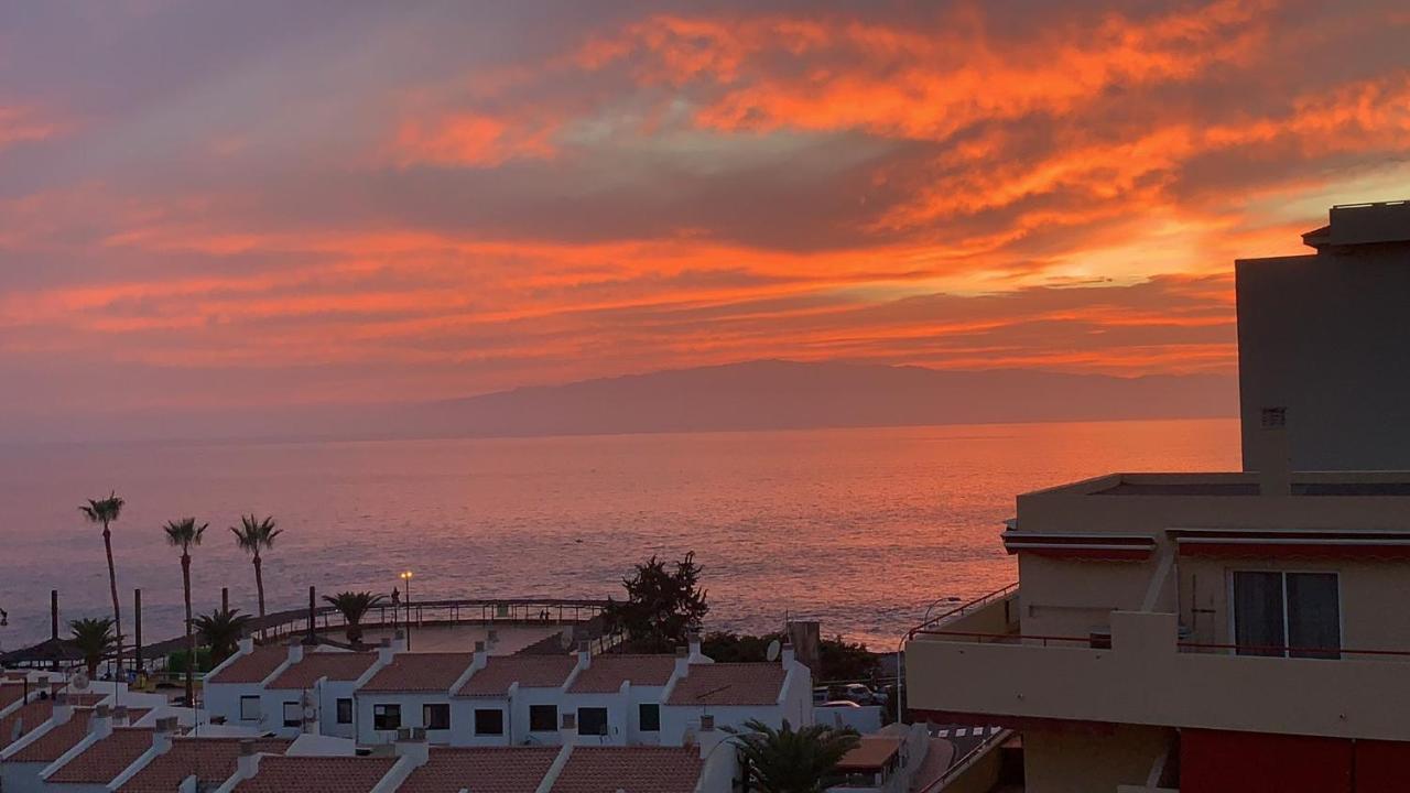 Cozy Beachfront Flat With Pool & Panoramic Sea View Terrace Daire Puerto de Santiago  Dış mekan fotoğraf
